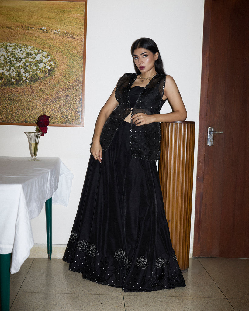 Organza handcrafted vest and silk bustier with straps