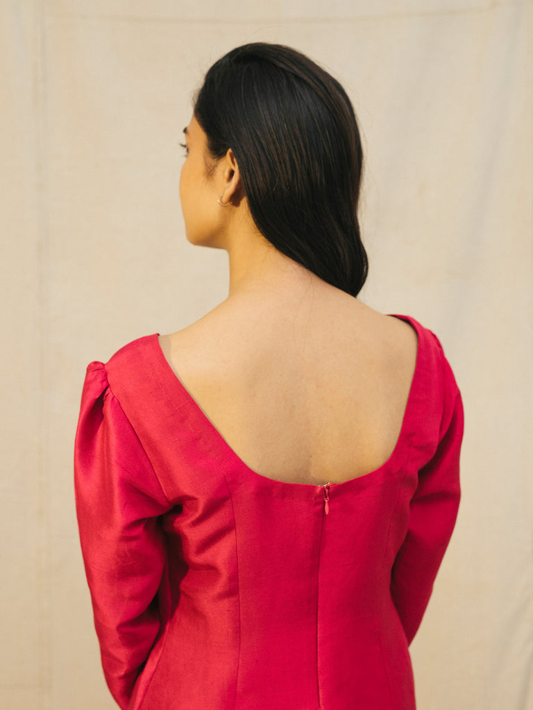 MONOTONE PURE RAW SILK ENSEMBLE IN DEEP PINK