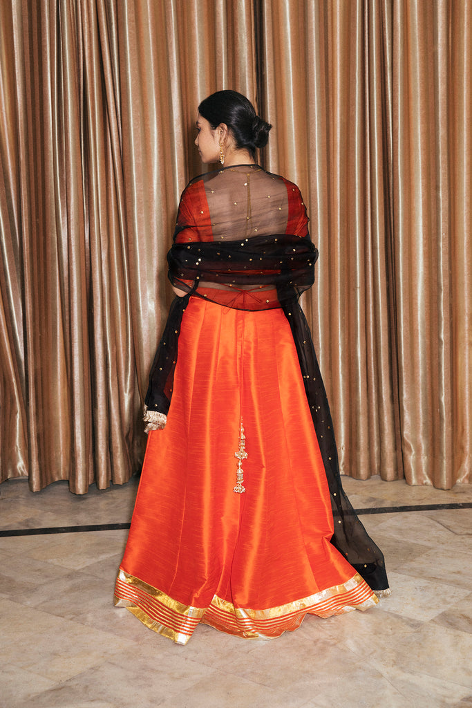 String Malta Lehnga Choli with contrasting Mukesh dupatta