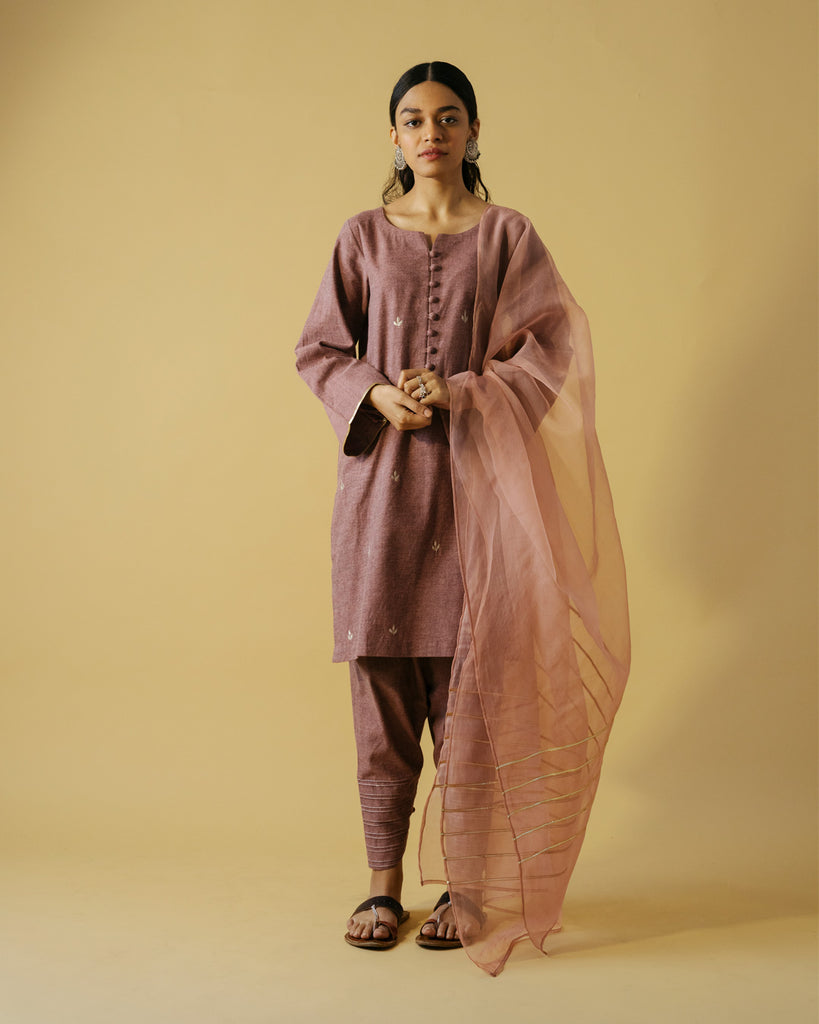 Kurta with tapered shalwar